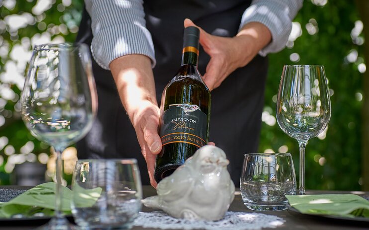 Degustazione presso l'azienda agricola Sgubin